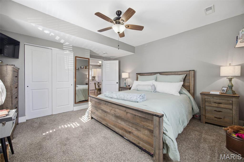 704 Pine Street Highland, IL 62249 - Photo 14 of 52