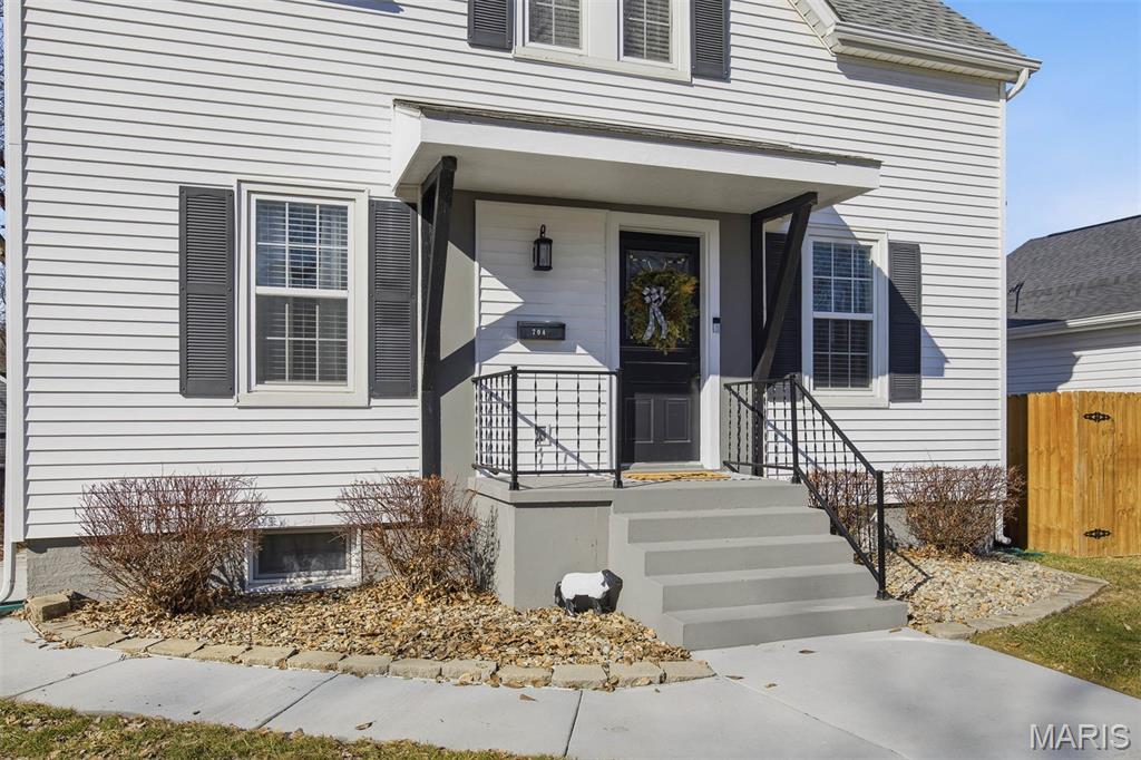 704 Pine Street Highland, IL 62249 - Photo 4 of 52