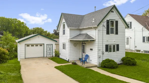 $235,000 | 430 Cedar Street, Hartford, WI 53027