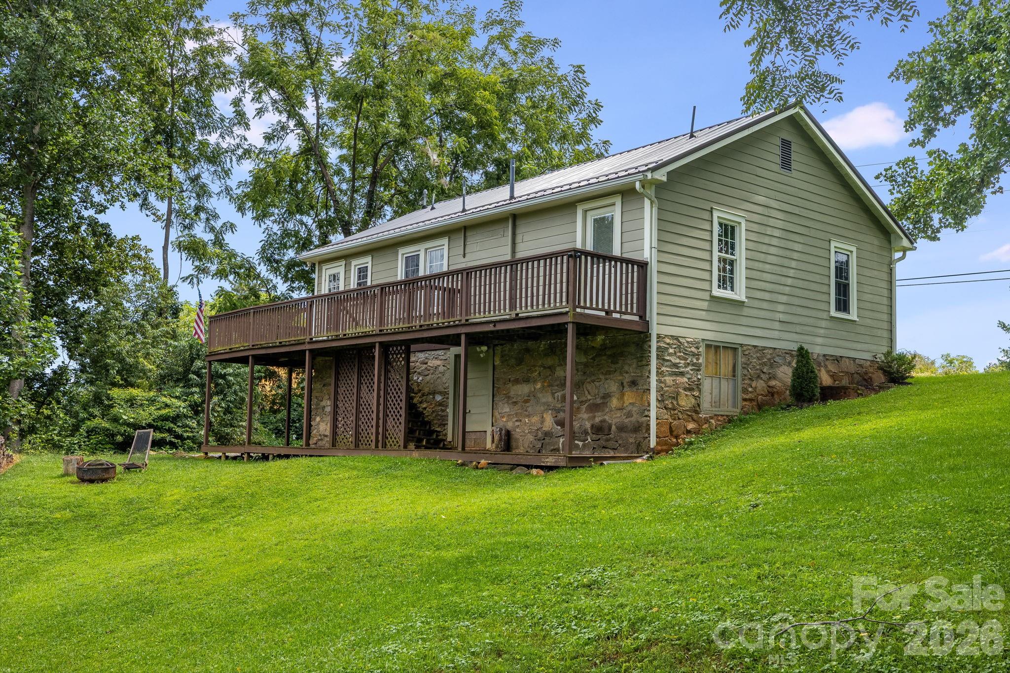 2117 Old Clyde Road Clyde, NC 28721 - Photo 36 of 43 Gallery Image 36