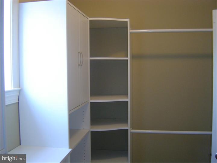 33 Overhill Road West Lawn, PA 19609 - Photo 18 of 24 Walk-in Closet