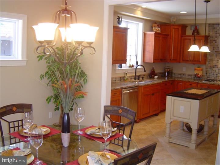 33 Overhill Road West Lawn, PA 19609 - Photo 9 of 24 Breakfast Room