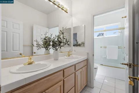 $2,795,000 | 2151 Sky View Court, Moraga, CA 94556
