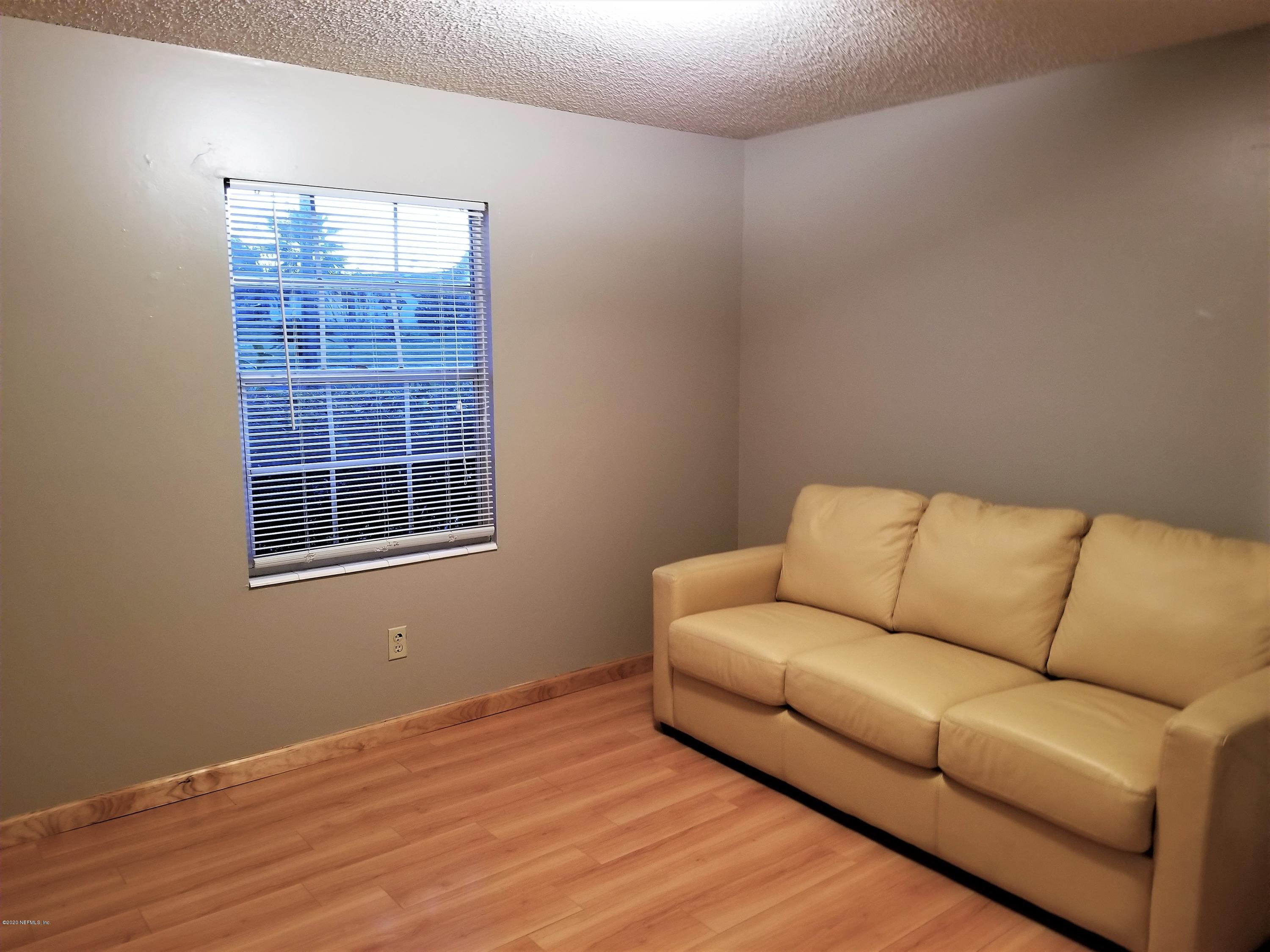 8621 Moss Haven Road Jacksonville, FL 32221 - Photo 20 of 33 3rd bedroom