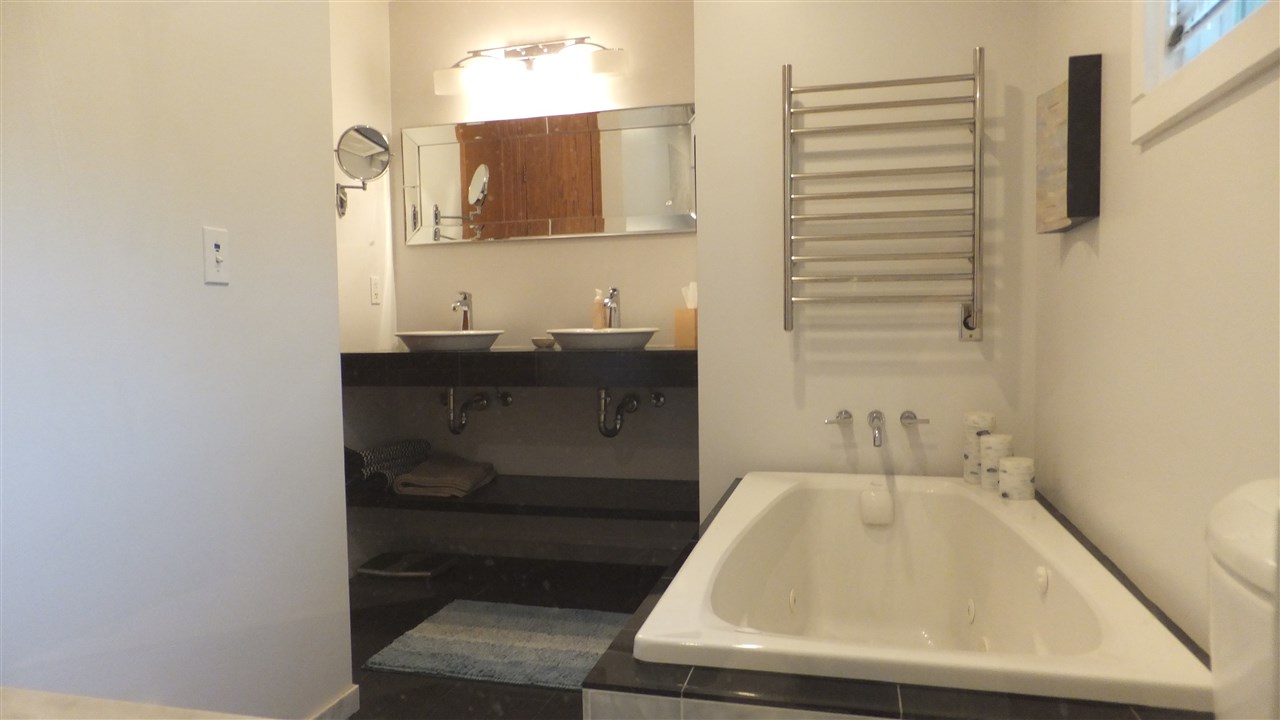 3585 Lone Lookout Road Traverse City, MI 49686 - Photo 14 of 24 1848754-34.JPG