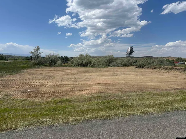 $80,000 | 2 Chittim Road, Lander, WY 82520