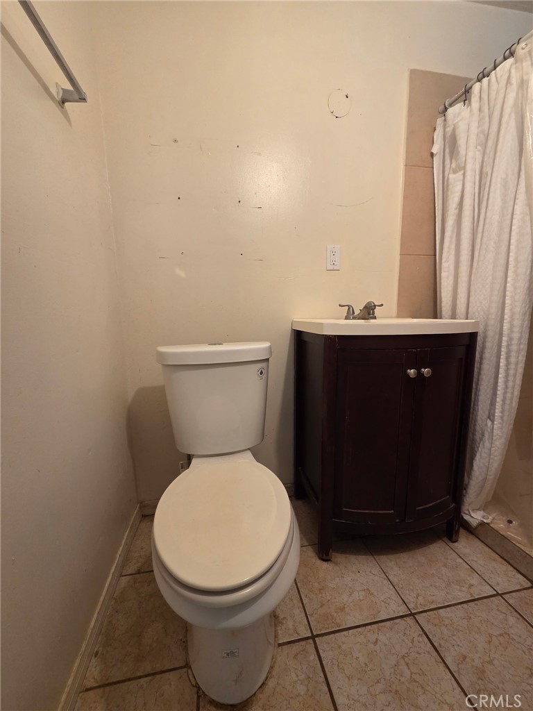 87135 Airport Frontage Road Thermal, CA 92274 - Photo 17 of 21 Back home Bathroom