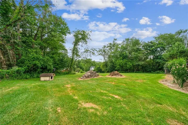 $589,999 | 35 Blueberry Lane, Cecil, PA 15321