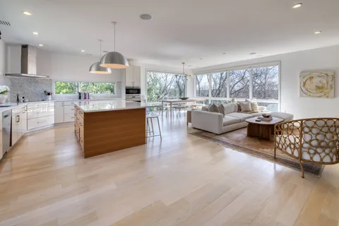 23 Robeson Boulevard, Sag Harbor, NY 11963