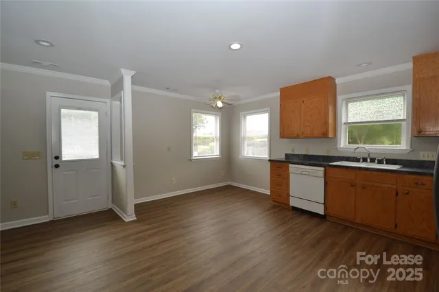 $2,150 | 107 Maxwell Avenue, Huntersville, NC 28078