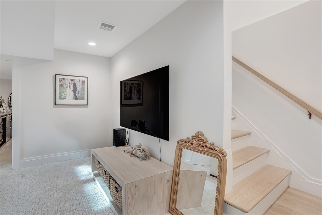 646 Webster Street, Unit 646 Needham, MA 02492 - Photo 20 of 32