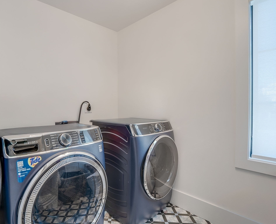 646 Webster Street, Unit 646 Needham, MA 02492 - Photo 28 of 32