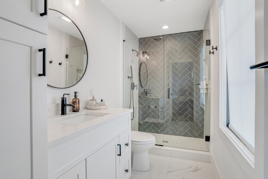 646 Webster Street, Unit 646 Needham, MA 02492 - Photo 4 of 32