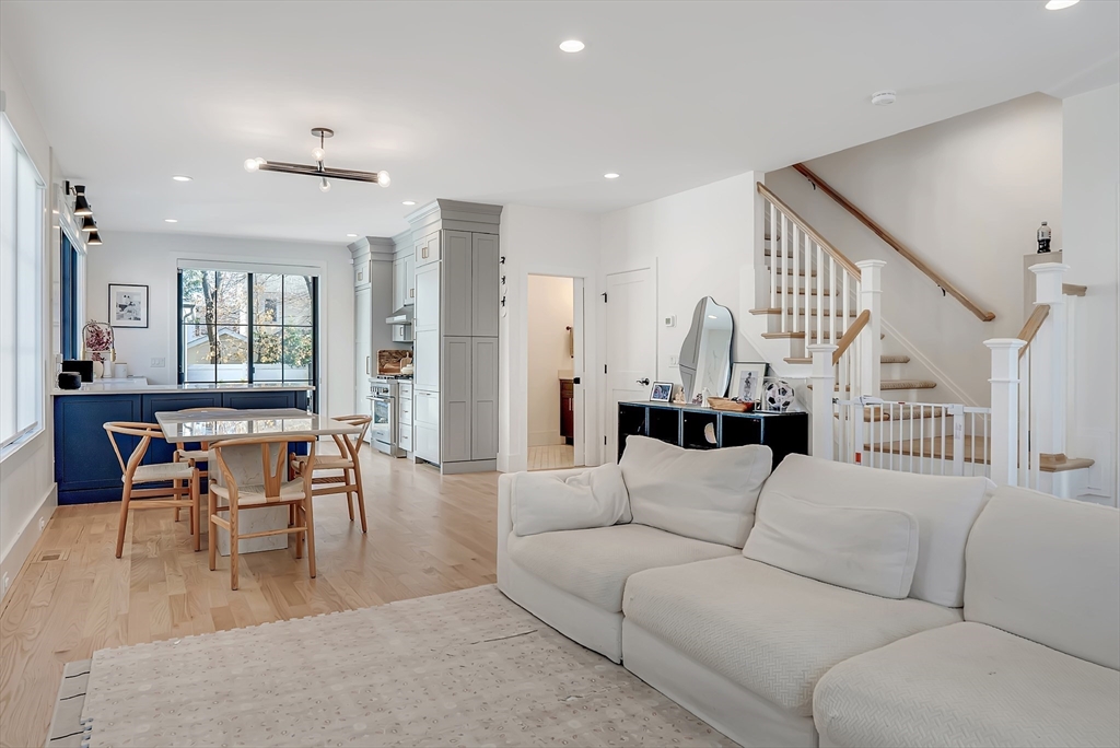 646 Webster Street, Unit 646 Needham, MA 02492 - Photo 10 of 32