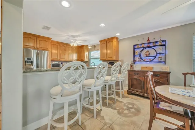 $539,000 | 28 Dolphin Street, Bayou Vista, TX 77563