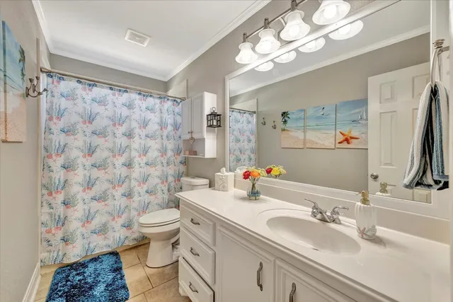 $539,000 | 28 Dolphin Street, Bayou Vista, TX 77563