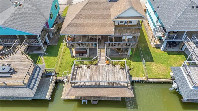 $539,000 | 28 Dolphin Street, Bayou Vista, TX 77563