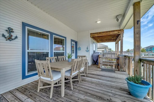 $539,000 | 28 Dolphin Street, Bayou Vista, TX 77563