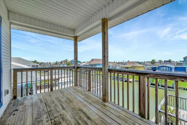 $539,000 | 28 Dolphin Street, Bayou Vista, TX 77563