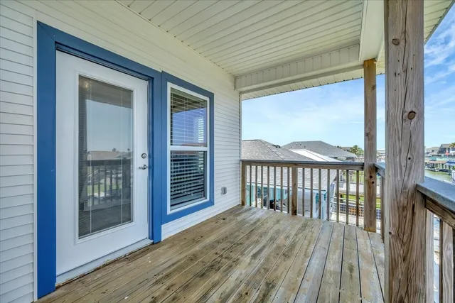 $539,000 | 28 Dolphin Street, Bayou Vista, TX 77563