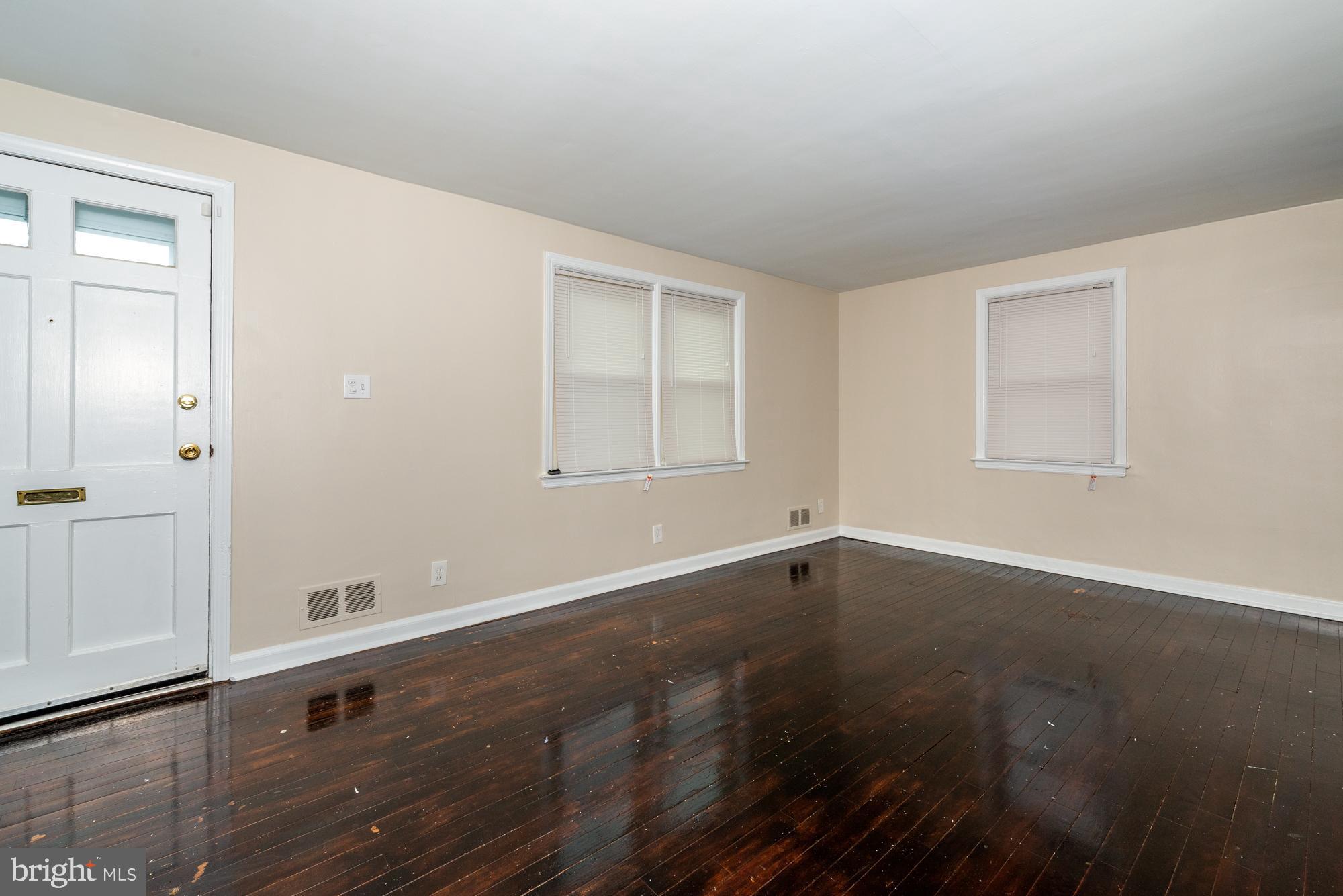 3732 Rutherford Street Harrisburg, PA 17111 - Photo 3 of 18 Gallery Image 3
