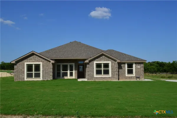 $454,900 | 1126 County Road 3153, Kempner, TX 76539