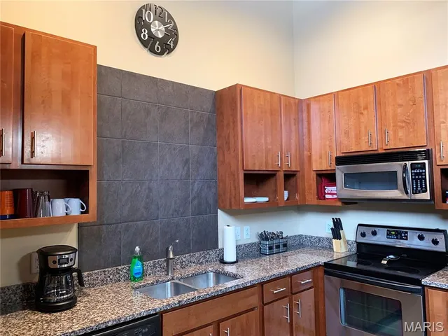 $515,000 | 1113 Washington Avenue, Unit 713, St. Louis, MO 63101