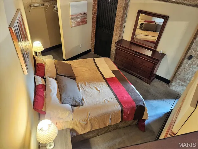 $515,000 | 1113 Washington Avenue, Unit 713, St. Louis, MO 63101