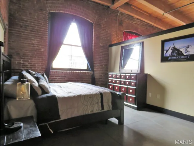 $515,000 | 1113 Washington Avenue, Unit 713, St. Louis, MO 63101