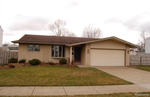 $1,800 | 10900 Westlake Street, Taylor, MI 48180