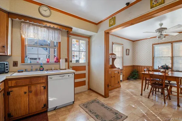 $869,000 | 12 Maple Avenue, Bethpage, NY 11714