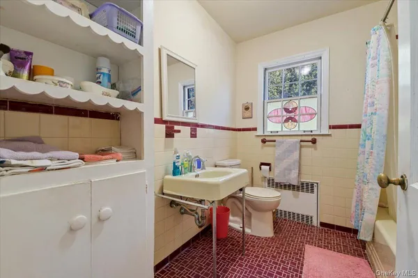 $869,000 | 12 Maple Avenue, Bethpage, NY 11714