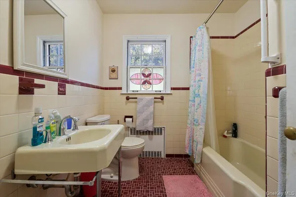 $869,000 | 12 Maple Avenue, Bethpage, NY 11714