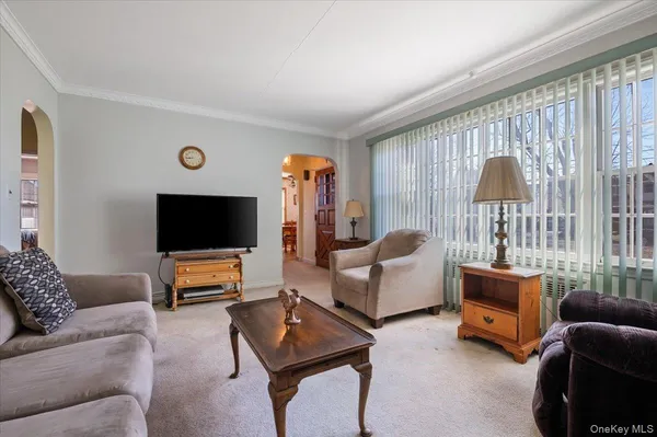 $869,000 | 12 Maple Avenue, Bethpage, NY 11714