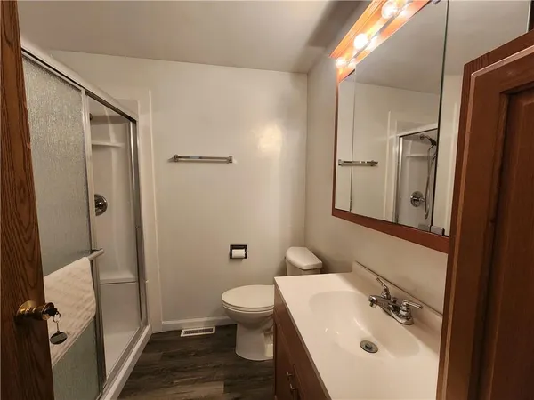 $229,500 | 22455 County Road 203, Wheatland, MO 65779