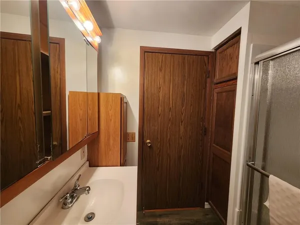 $229,500 | 22455 County Road 203, Wheatland, MO 65779