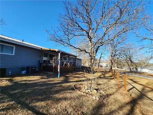 $229,500 | 22455 County Road 203, Wheatland, MO 65779