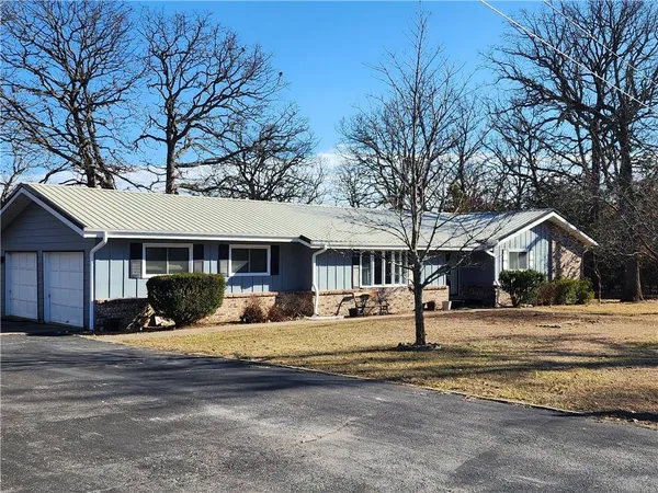 $229,500 | 22455 County Road 203, Wheatland, MO 65779