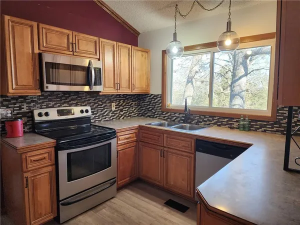 $229,500 | 22455 County Road 203, Wheatland, MO 65779