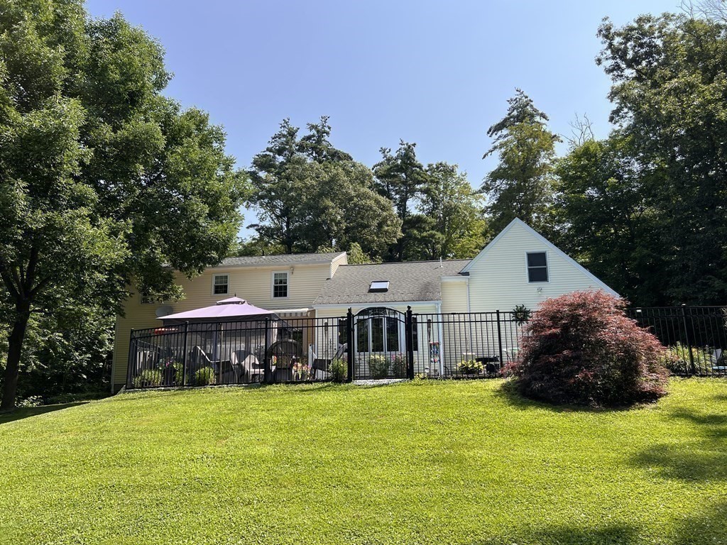 5 Wells Park Road Sturbridge, MA 01566 - Photo 29 of 39 Gallery Image 29