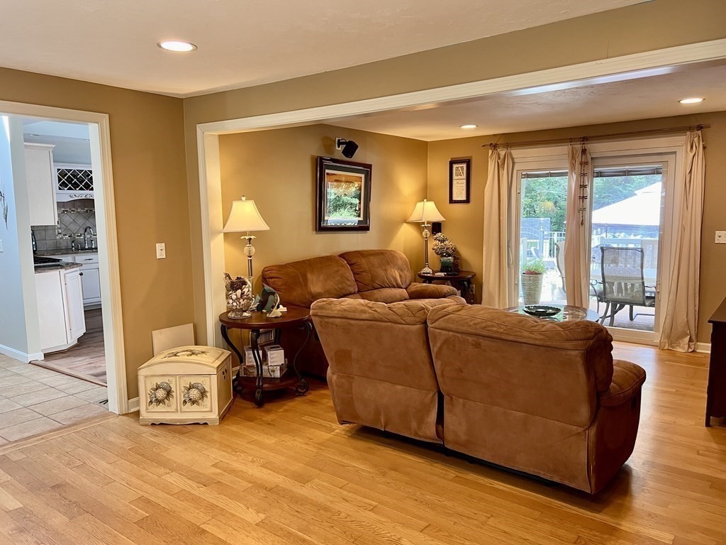 5 Wells Park Road Sturbridge, MA 01566 - Photo 8 of 39 Gallery Image 8