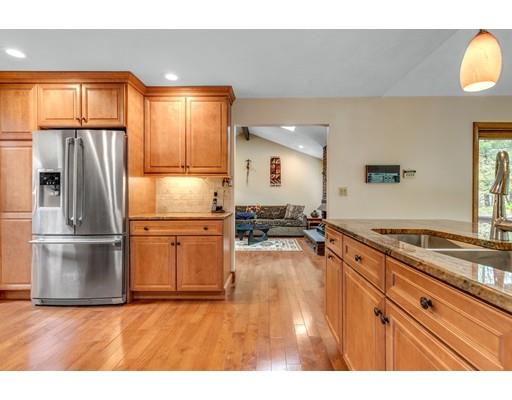 26 Bluejay Road Lynnfield, MA 01940 - Photo 10 of 30 Gallery Image 10