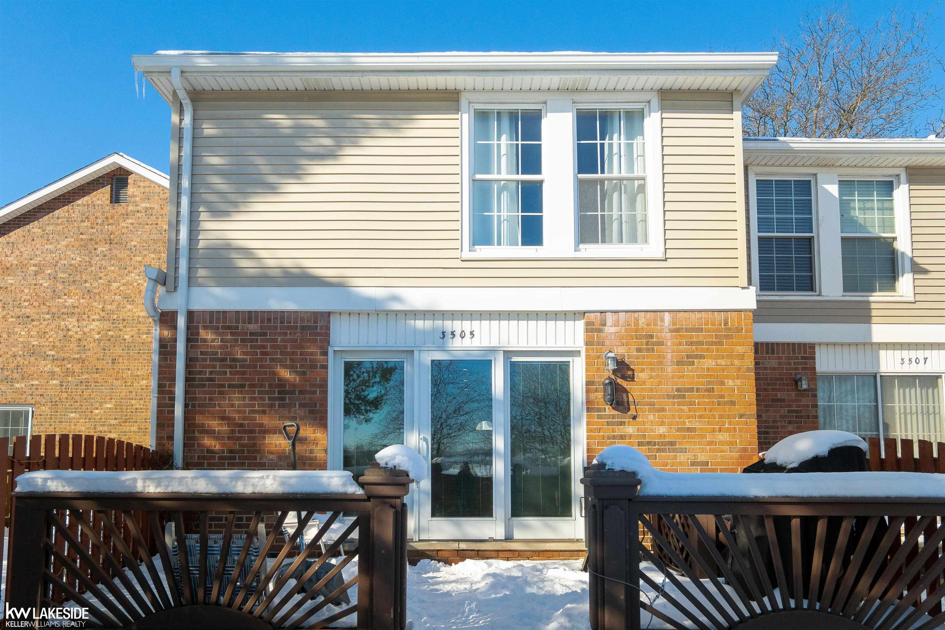 3505 Crooks Road Royal Oak, MI 48073 - Photo 5 of 39 50101847-4.JPG
