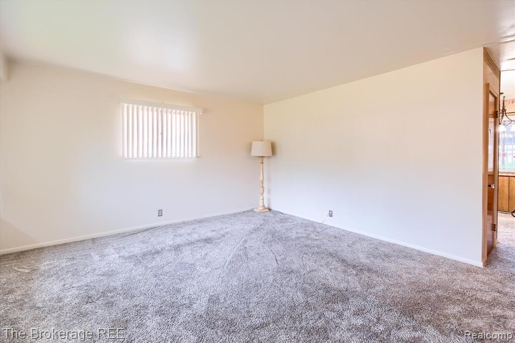 2822 Epsilon Trail Flint, MI 48506 - Photo 11 of 35