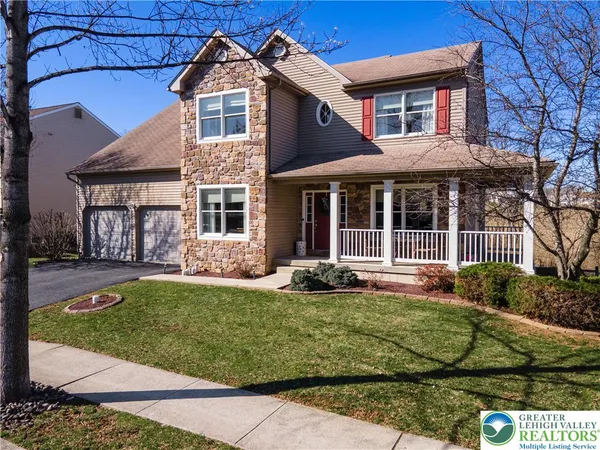$549,900 | 25 Mill Brook Court, Easton, PA 18045
