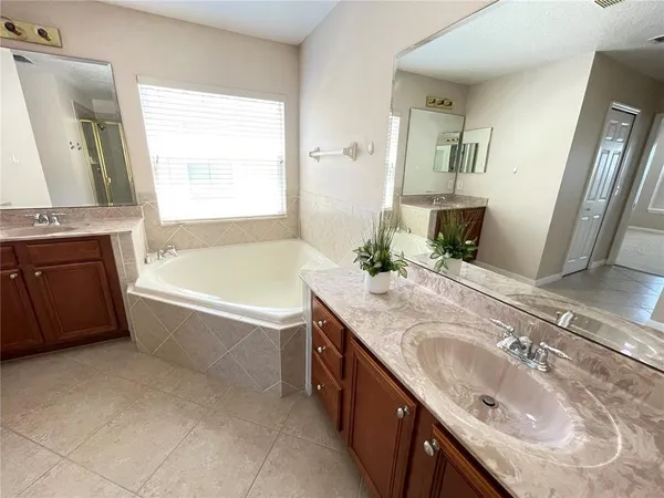 $2,800 | 9978 Bennington Chase Drive, Orlando, FL 32829