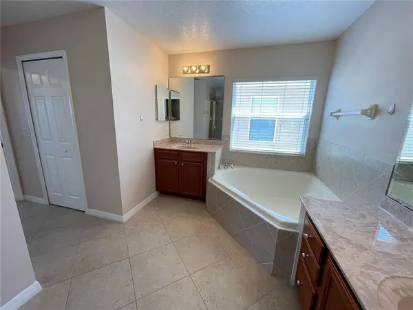 $2,800 | 9978 Bennington Chase Drive, Orlando, FL 32829