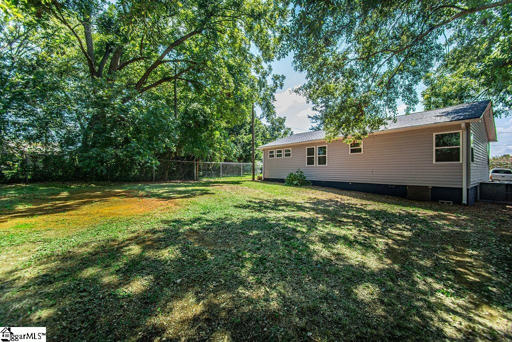 208 Wall Road Boiling Springs, SC 29316 - Photo 32 of 33 Gallery Image 32