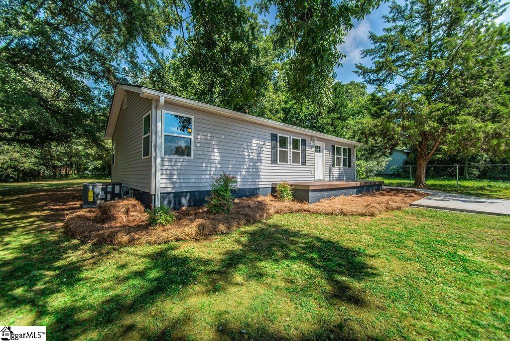 208 Wall Road Boiling Springs, SC 29316 - Photo 33 of 33 Gallery Image 33