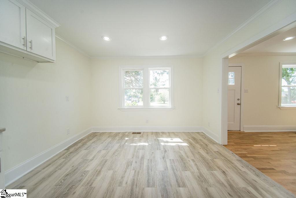 208 Wall Road Boiling Springs, SC 29316 - Photo 6 of 33 Gallery Image 6